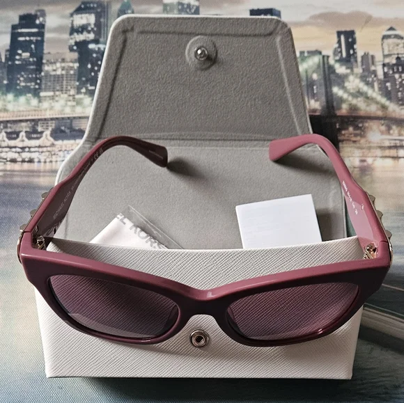 Michael Kors Purple Cat-Eye Sunglasses ✨️New Case Included✨️ - Picture 9 of 16